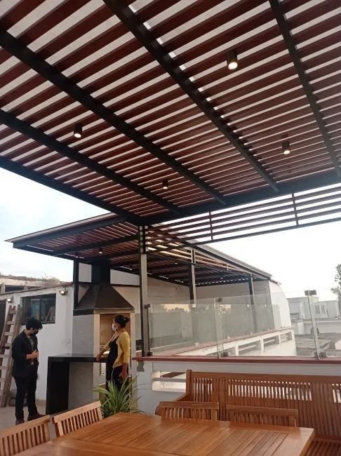 Cubierta de policarbonato para piscina moderna